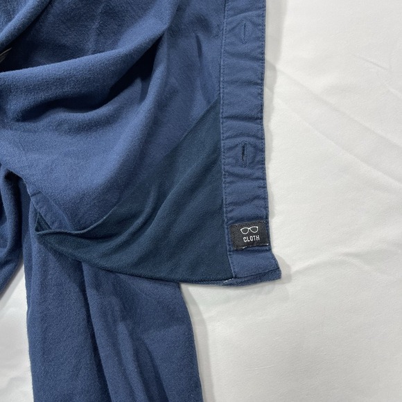 Caterpillar CAT Shirt Men's Sz‎ Medium Navy Blue Button Down Long Sleeve Pockets - Picture 11 of 11